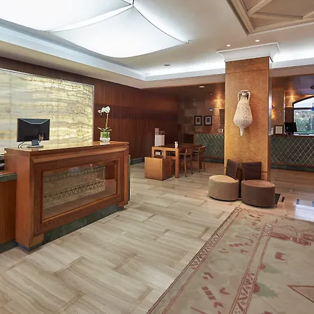 Insotel Fenicia Prestige & 5* Santa Eularia des Riu