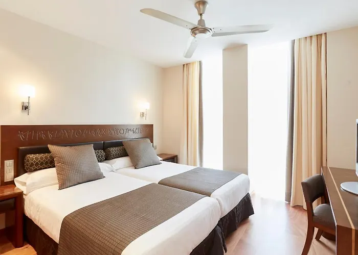 Insotel Fenicia Prestige & Santa Eularia des Riu