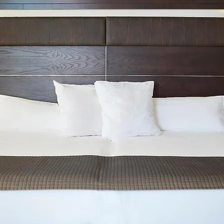 Insotel Fenicia Prestige & Hotel Santa Eularia des Riu