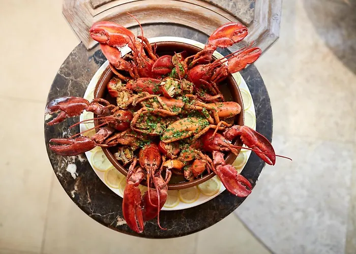 因索特尔芬尼西亚名誉套房酒店和spa 酒店 圣埃乌拉利亚