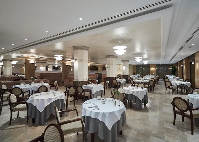 Insotel Fenicia Prestige & Santa Eularia des Riu